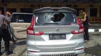 Pemilu di Sampang Memanas, Mobil Dirusak karena Bawa Kabur Kotak Suara