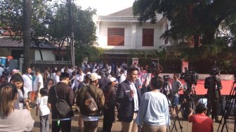 LIVE: Suasana Dari Kediaman Prabowo di Kertanegara