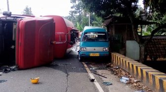 Truk Tangki Pertamina Terguling di Bogor, Diduga Alami Rem Blong