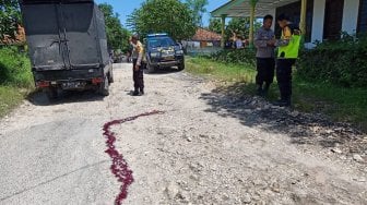 Diduga Dibacok, Warga Bangkalan Tewas Tergeletak di Tengah Jalan