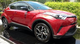 Ini Dia, Pemilik All New Toyota C-HR Hybrid Pertama di Indonesia!