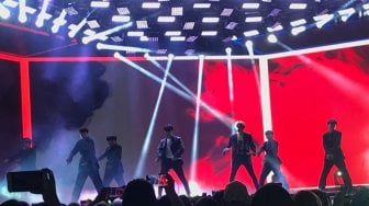 Showcase Perdana Jus2 di Indonesia Berlangsung Meriah