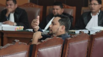 Tompi Bikin Seisi Ruang Sidang Ratna Sarumpaet Hening saat Ditanya Ini