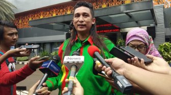 Sumpah Advokatnya Dicabut, Firdaus Oiwobo Pernah Jadi Pengacara Persatuan Dukun hingga Novi