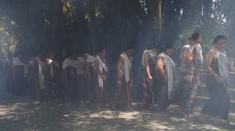 Seribuan Orang Ikuti Ritual Perlon Unggahan di Banyumas