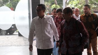 Menteri Pemuda dan Olahraga (Menpora) Imam Nahrawi saat tiba di Pengadilan Tipikor, Jakarta, Senin (29/4). [Suara.com/Arief Hermawan P]