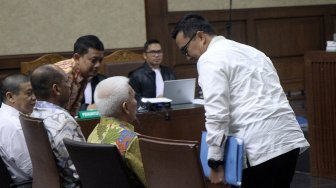 Menteri Pemuda dan Olahraga (Menpora) Imam Nahrawi saat bersaksi di Pengadilan Tipikor, Jakarta, Senin (29/4). [Suara.com/Arief Hermawan P]