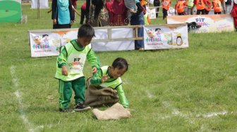 Lomba Permainan Tradisional, Cara Seru Ajak Anak Lakukan Aktivitas Fisik