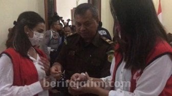 Jalani Sidang Lagi, Vanessa Angel Tampil Cantik dengan Rambut Dikuncir