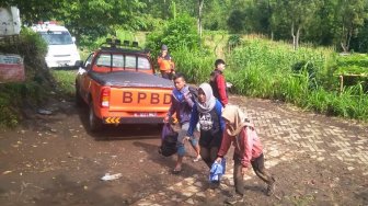 Jalur Pendakian Licin, 15 Orang Terjebak di Gunung Butak