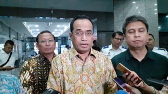 Penurunan Tarif Tiket Pesawat Disebut Sementara, Ini Respon Menhub