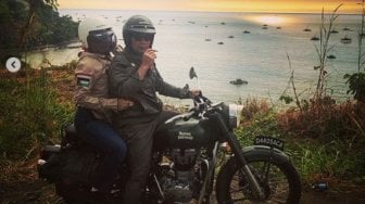 Riding Bak Dilan Milea, Ridwan Kamil dan Istri Bikin Baper Warganet