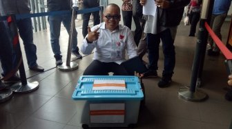Tim Prabowo Serahkan 1 Boks Kontainer Bukti Kesalahan Input Data Situng