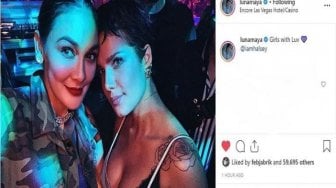 Elegan, Luna Maya Berpose dengan Halsey dan Lil Jon di Las Vegas