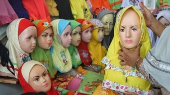 Berburu Busana Muslim di Pasar Tanah Abang