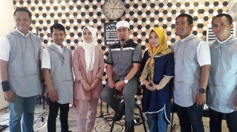 Ustaz Solmed Bentuk Grup Musik Gambus