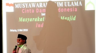 Pengurus Besar Masyarakat Cinta Masjid (MCM) Indonesia bersama Alim Ulama Indonesia menggelar musyawarah bertema "Cinta Damai Indonesia" di Jakarta, Minggu (5/5). [Suara.com/Arief Hermawan P]