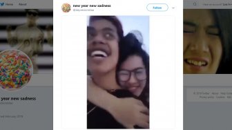Asik Gendong-gendongan, Akhir Kisah Cinta Pasangan Ini Ngenes Abis