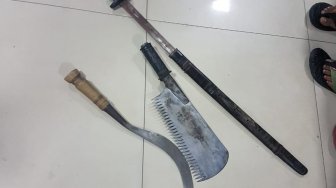 Gengster Bekasi Sweeping Bacok-bacok Warga di Jalan, Pemuda Tewas