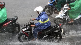 Prakiraan Cuaca Jakarta Jumat 28 Oktober: Sore Sebagian Besar Wilayah DKI Hujan