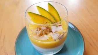 Resep Mango Yogurt Mousse, Menu Penutup Sahur Biar Puasa Tahan