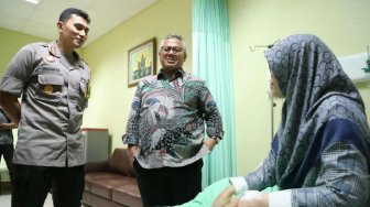 Berhari-hari Pimpin Rapat Pleno Pemilu 2019, Ketua KPU Bekasi Jatuh Sakit