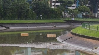 Dua Peti Mati Misterius Mengambang di Sungai Kallang Bikin Geger Warga