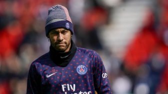 Ribut dengan Suporter, Neymar Dihukum FFF