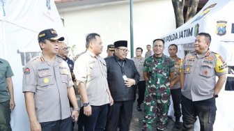 Usai Rekapitulasi, Kapolda Jatim: Kami dan TNI Tetap Jaga Kantor KPU