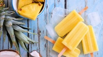 Makan Es Krim Nanas Bisa Bantu Bangkitkan Mood di Tempat Kerja Lho!