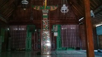 Keunikan Masjid Saka Tunggal di Banyumas dan Legenda Santri Dikutuk