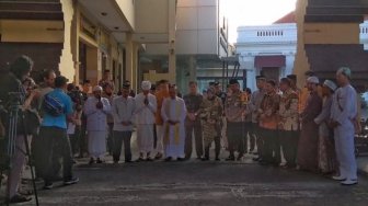 Kenang Bom Surabaya, Doa Bersama Digelar di Gerbang Mapolrestabes