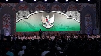 Jokowi di Depan Prajurit TNI dan Polri: THR Cair Akhir Mei, Gaji ke-13 Juli