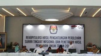 Prabowo Kalah 16,5 Juta Suara, Jokowi Kuasai 21 Provinsi