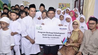 PLN Berbagi Kebahagiaan Bersama 8.000 Anak Yatim dan Duafa