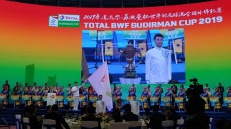 Defile Warnai Pembukaan Piala Sudirman 2019, Tim Indonesia Diwakili Hendra