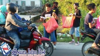 Memasuki Pertengahan Puasa, KTMC Turun ke Jalan Bagi-bagi Takjil