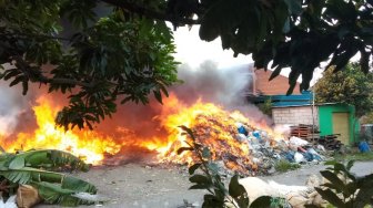 Gudang Rongsokan di Gersik Ludes Terbakar, Dua Anak Bos Tewas Terpanggang