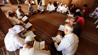 Salah Memberi Nama Anaknya, Pria Ini Putuskan Masuk Islam