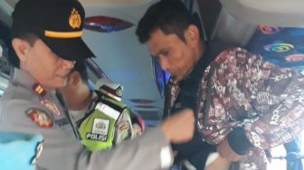 Berhentikan Puluhan Kendaraan Menuju DKI, Polisi Razia Peserta Aksi 22 Mei