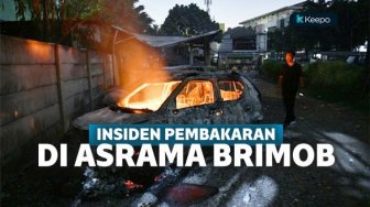 Massa Demo Bawaslu Ricuh, Belasan Mobil di Asrama Brimob Petamburan Hangus 