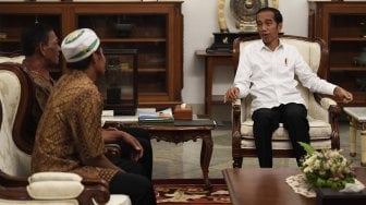 Jokowi Bantu Modal Pedagang Korban Penjarahan Aksi 22 Mei