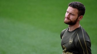 Agen Shkodran Mustafi Sudah Negosiasi dengan Barcelona