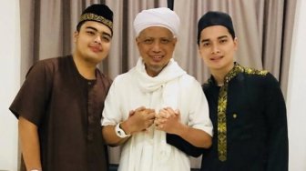 Bisnis Madu Ustaz Arifin Ilham Digugat Yayasan Az Zikra