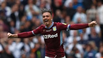 Sepatu Butut Grealish Antar Aston Villa Promosi ke Liga Primer Inggris