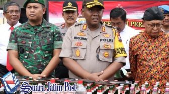 Jelang Lebaran, Polres Sumenep Musnahkan Ratusan Botol Miras