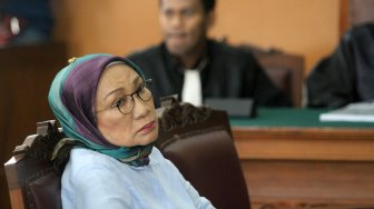 STOP PRESS! Ratna Sarumpaet Divonis 2 Tahun Penjara