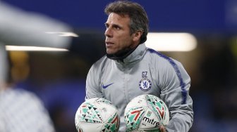 Zola: Sarri Terlalu Cepat Tinggalkan Chelsea