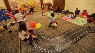 Sejumlah anak mengunjungi arena kids area di Jakarta Fair 2019, JiExpo Kemayoran, Jakarta, Kamis (30/5). [Suara.com/Muhaimin A Untung]