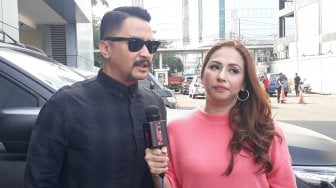 8 Tahun Nikahi Deswita, Ferry Maryadi Tak Pernah Beri Kejutan Romantis